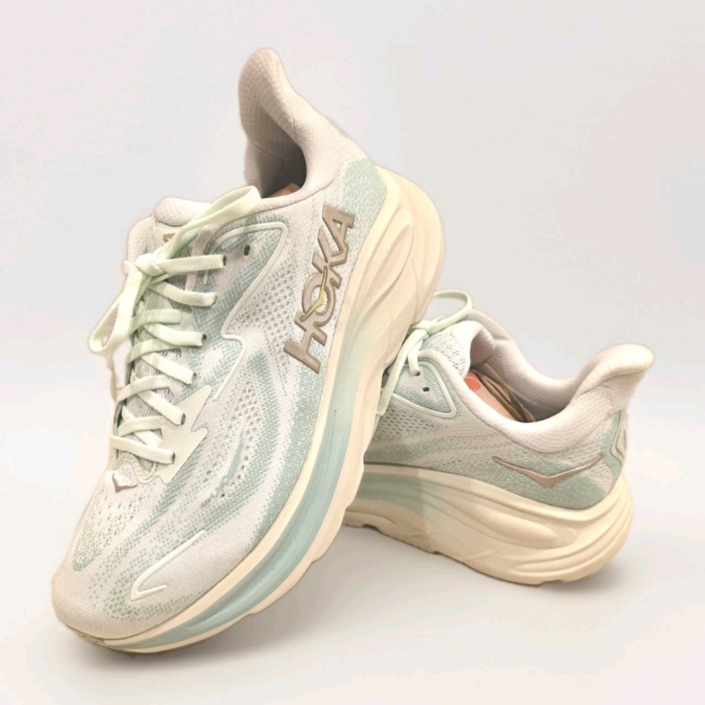 Hoka Clifton 10 Women's Running Shoe Size 9.5 Wide Excellent Condition